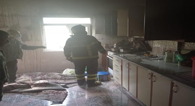 Adıyaman’da İkamet yangınında 1 kişi dumandan zehirlendi