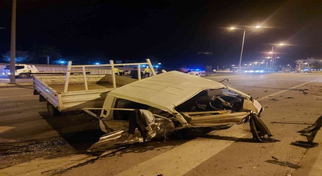 İki otomobilin çarpıştığı kazada 1 ölü, 1 yaralı