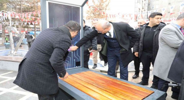İpekyolundaki parklarda ücretsiz internet ve şarj ünitesi hizmeti