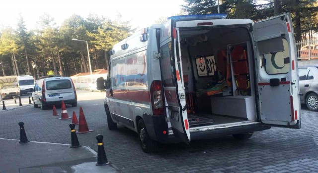 İskeleden düşen işçi yaralandı