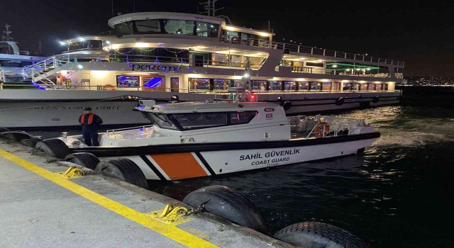 İstanbul Boğazında yılbaşı öncesi teknelere kaçak ve sahte içki denetimi