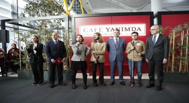 İstanbul Havalimanında engelsiz kafe