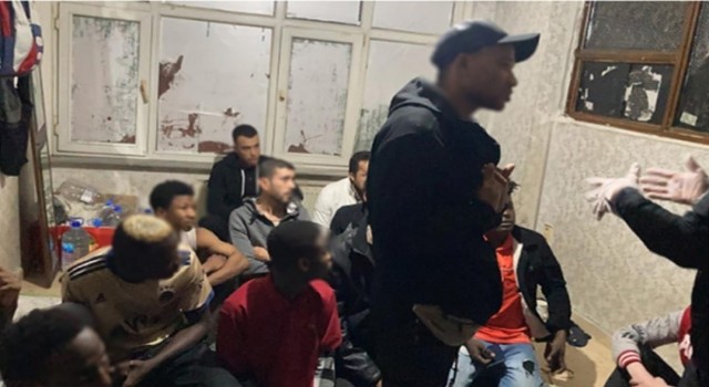 İstanbulda kaçak göçmenlere evlerini kiralayanlara operasyon: 11 gözaltı