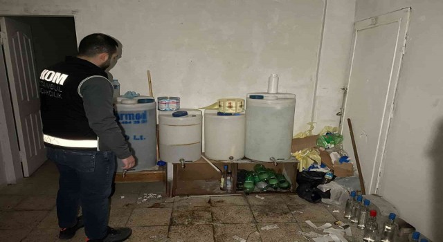 İstanbulda yılbaşı öncesi sahte alkol operasyonu