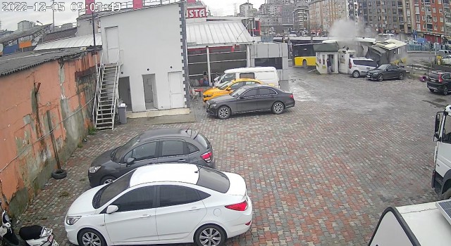 İstanbuldaki tramvay kazası güvenlik kamerasına yansıdı