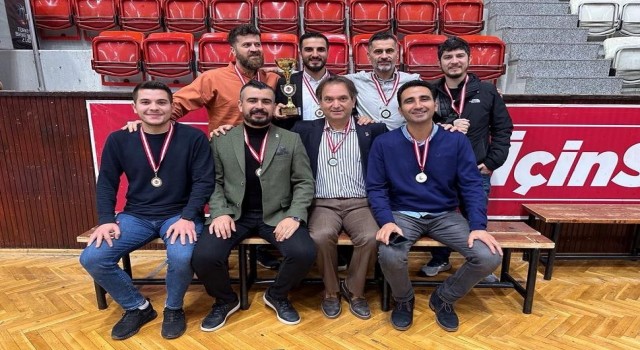 İzmir Basın Liginin şampiyonu TSYD İzmir