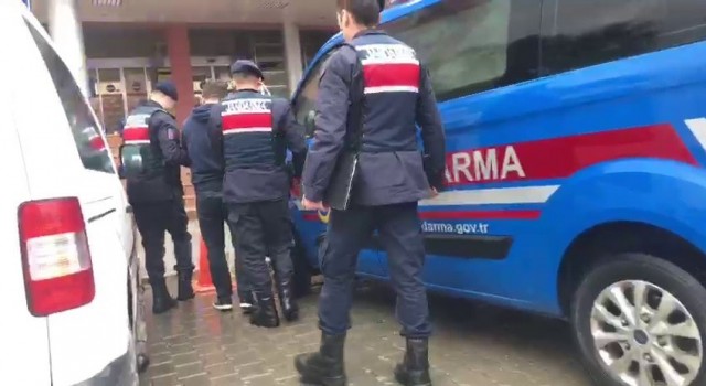 İzmirde 15 firari suçlu yakalanarak tutuklandı