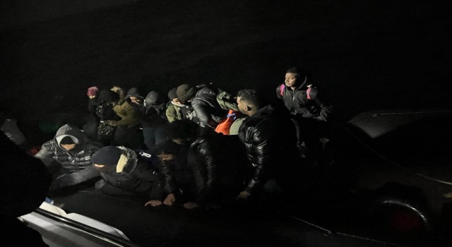İzmirde 42 göçmen yakalandı, 38 göçmen kurtarıldı