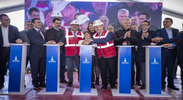 İzmirde belediye personeli ve dar gelirli aileler için toplu konut projesi