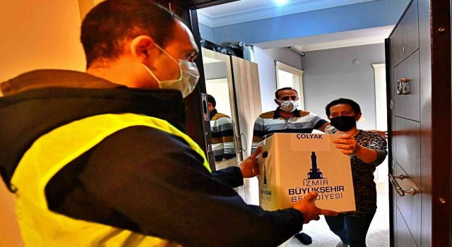 İzmirde çölyak ve fenilketönüri hastalarına 4 bin 500 gıda paketi