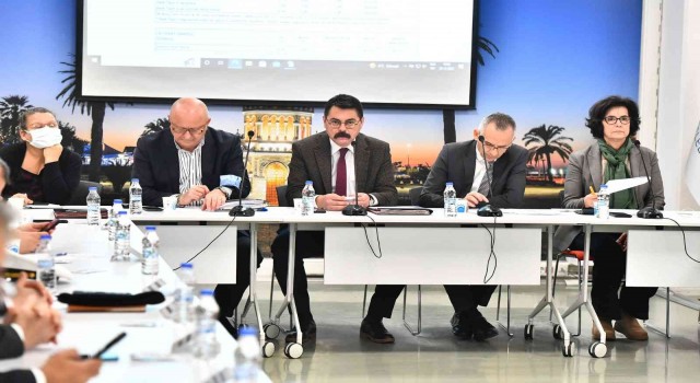 İzmirde toplu taşımada tam ücret 8,78 TL oldu