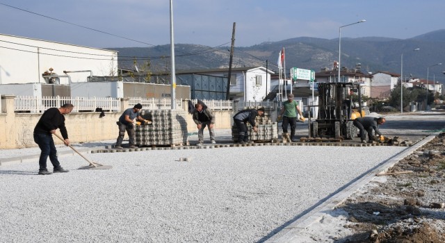 İznikte merkezden taşraya çalışmalar sürüyor