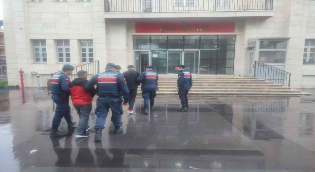 Jandarma ekipleri uyuşturucuya geçit vermedi