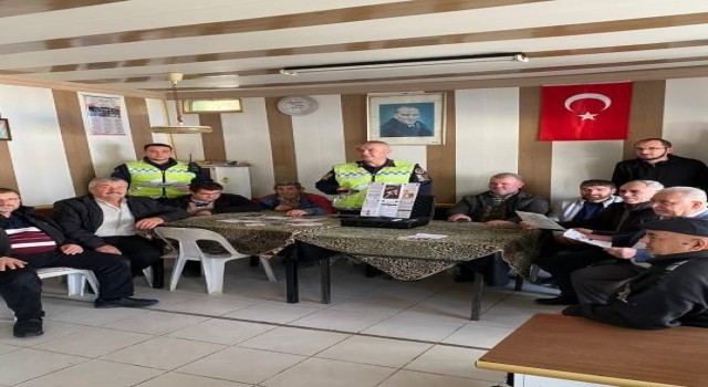 Jandarmadan vatandaşlara trafik güvenliği eğitimi