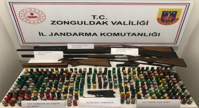 Jandarmanın baskın yaptığı evden cephanelik çıktı