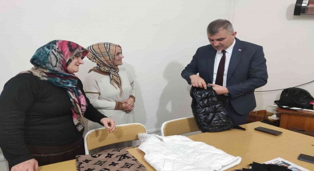 Kadınlar hem eğleniyor hem üretiyor