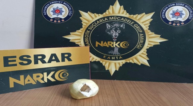 Kahta yolcu minibüsüne uyuşturucu baskını