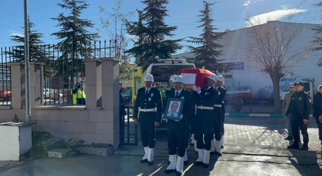 Kalbine yenik düşen polis memuru için tören düzenlendi