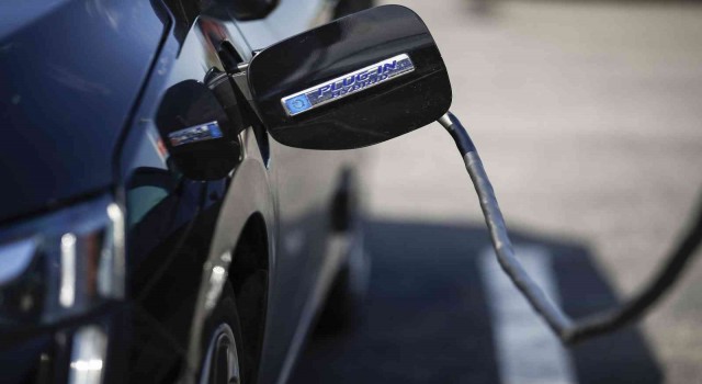 Kanadada 2035ten itibaren sadece elektrikli binek araç satılacak