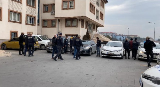 Karabükte FETÖ/PDYden aranan firari 5 kişi yakalandı