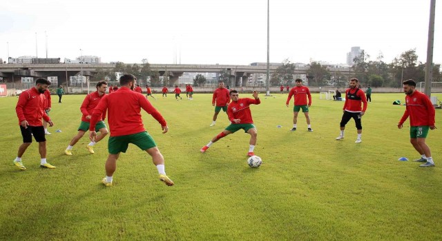 Karşıyaka, içeride ve dışarıda aynı