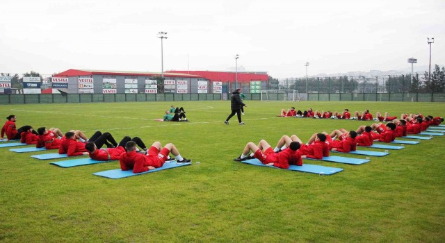 Karşıyaka, ikinci devre hazırlıklarına başladı