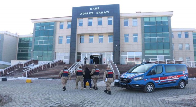 Karsta JASAT firari hırsızı yakaladı