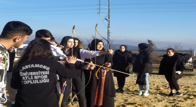 Kastamonuda “Orta Çağdaki Türk milli kimliği ve unsurları” konuşuldu