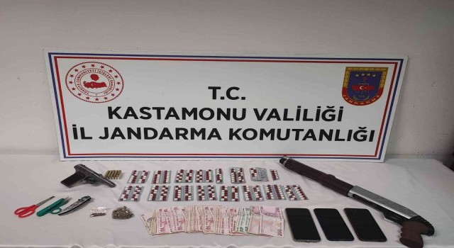 Kastamonuda uyuşturucu operasyonu: 2 gözaltı