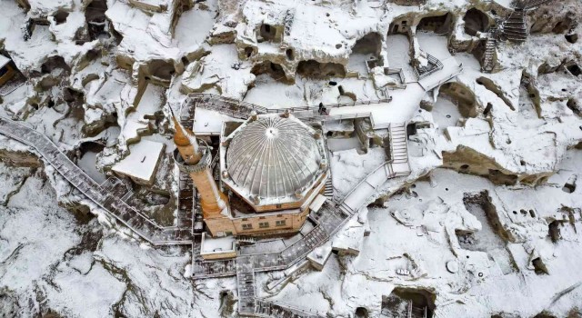 Kayaşehir beyaza büründü