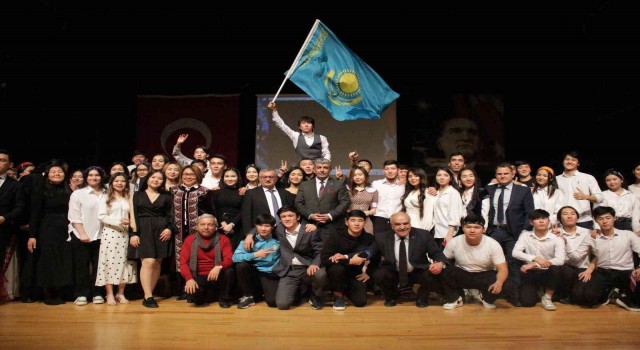 Kazakistanın bağımsızlık günü Kütahyada coşkuyla kutlandı