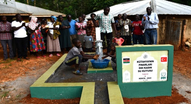Kenyada açılan su kuyusuna Kütahyanın pınarları ismi verildi
