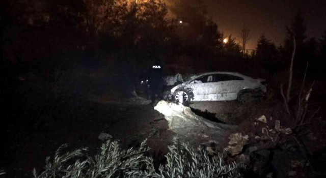 Kiliste otomobil zeytin bahçesine uçtu: 2 ağır yaralı