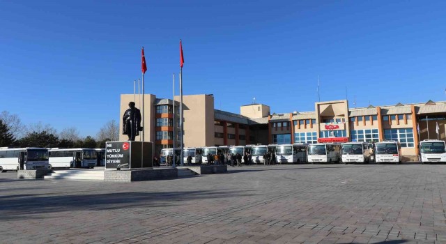 Kiralanan 28 özel halk otobüsü sefere başlıyor