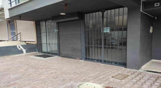 Kiralık dükkanlar boş kaldı