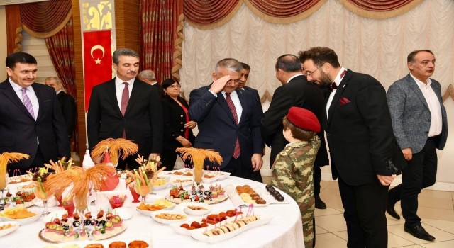 KKTC Antalya Başkonsolosu Topçu: Güzel adamız, anavatan Türkiyenin yardımları ile başı dik, onurlu ve özgür bir şekilde yaşıyor