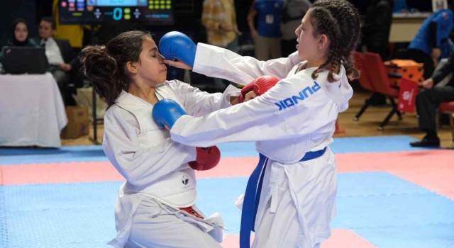 Kocaelide karate rüzgarı