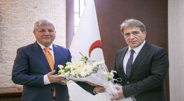 Konya Gıda Ve Tarım Üniversitesinde rektörlük devir teslim töreni gerçekleştirildi