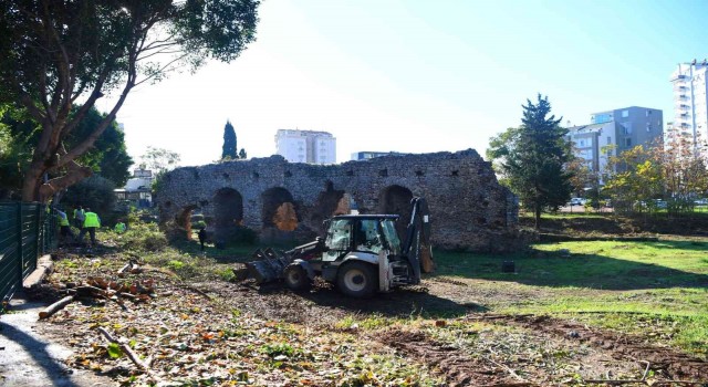 Konyaaltındaki Roma Hamamı yenilenmeye hazırlanıyor