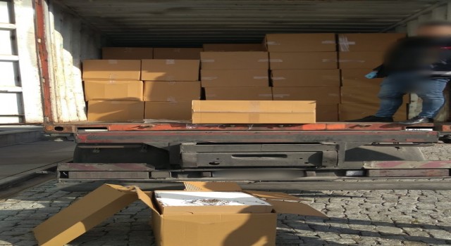 Konyada 3 milyon 600 bin adet kaçak sigara ele geçirildi