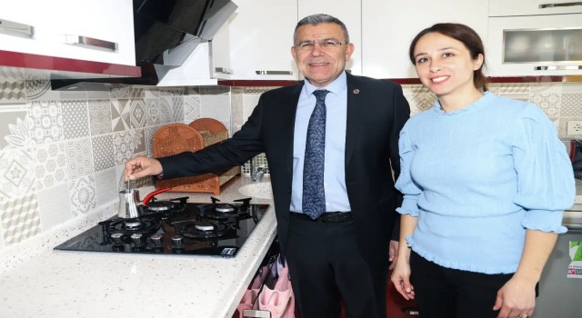 Köşkte doğalgaz ateşi yandı, ilk kahveyi Başkan Güler pişirdi