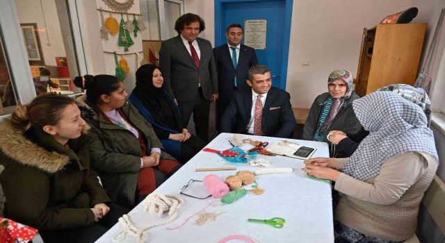 Köy yaşam merkezleri 7den 77ye hizmet veriyor