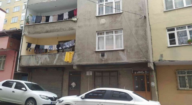Küçükçekmecede silahla şakalaşma kanlı bitti