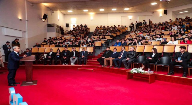 Kurum olarak öğrencilerimizin yanındayız