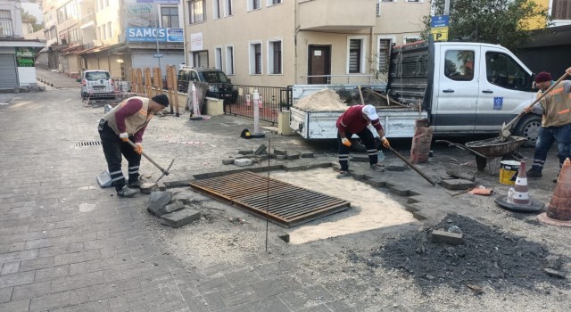Kuşadası Belediyesinden sağanak mesaisi