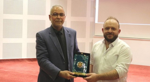 Kütahya, kent tarihiyle, kültür ve sanatıyla zengin, Anadolunun önemli ve kadim bir şehridir