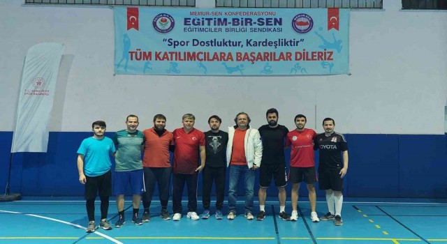 Kütahyada eğitim çalışanları voleybol turnuvası