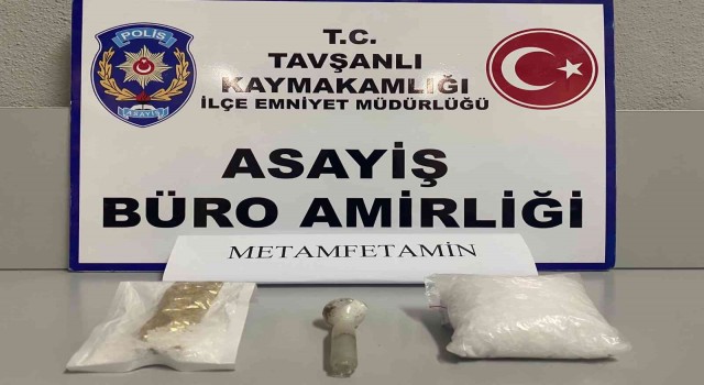 Kütahyada piyasa değeri yaklaşık 83 bin 783 TL olan uyuşturucu ele geçirildi