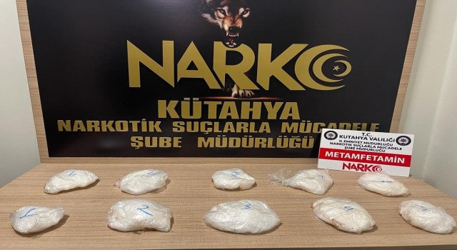 Kütahyada valize zulalanmış halde 2 kilogram metamfetamin ele geçirildi