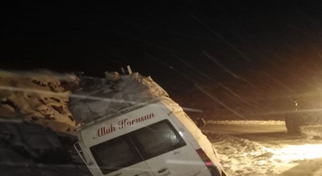 Malatyada kar ulaşımda aksamalara neden oldu